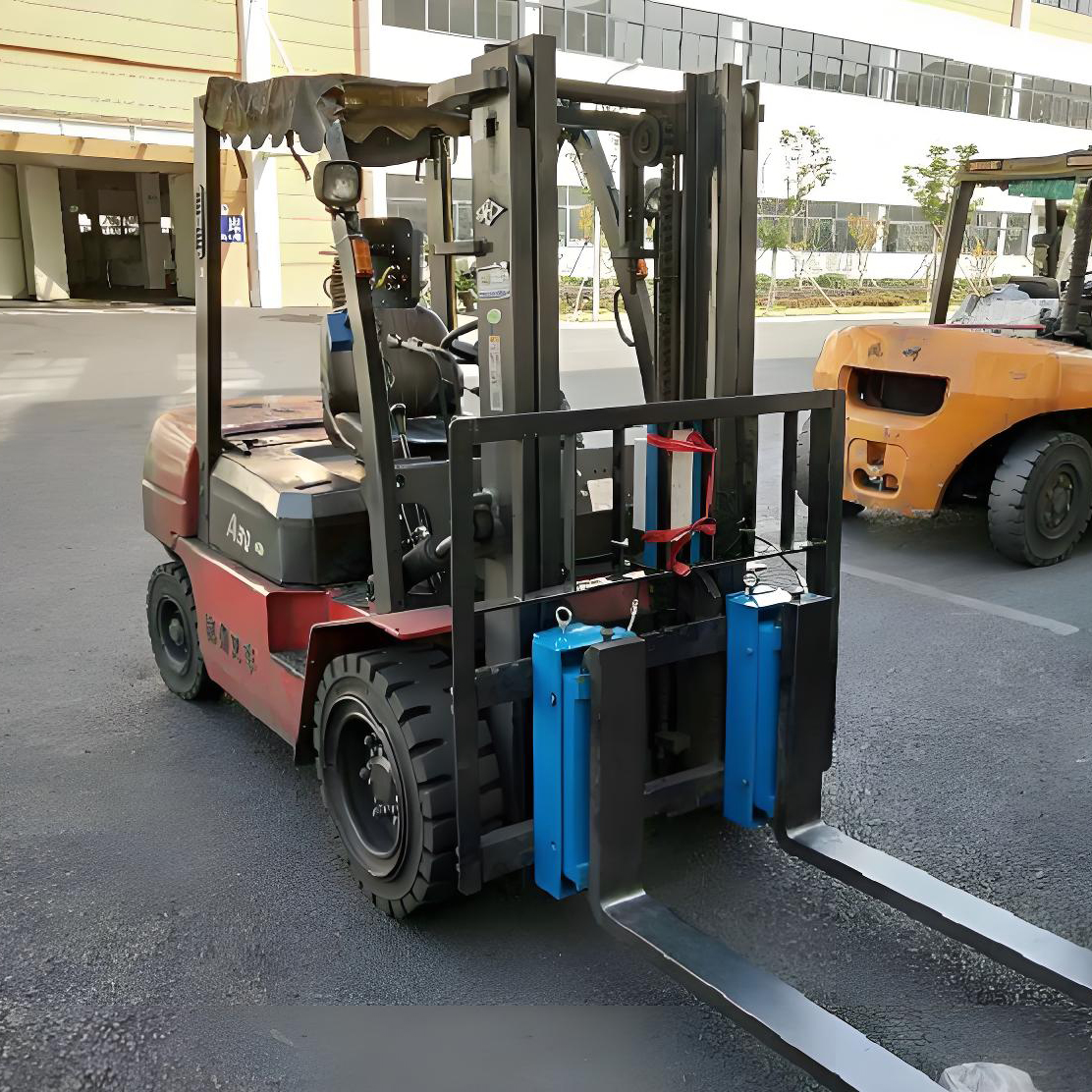 燃油（yóu）叉車加裝稱重係統（tǒng） 叉車加裝電（diàn）子秤